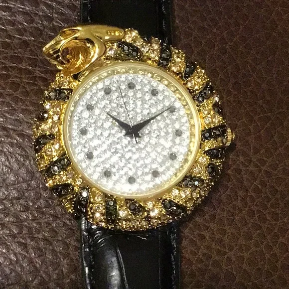 L EDITION COUTURE Watches by Adrienne | Accessories | Nwtle  display picture 3